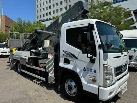 현대 마이티 3.5톤 고소작업차 2017년식 마이티 고소작업차 전측면