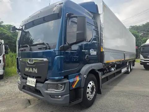 만(MAN) TGM 18.320 13톤 윙바디 2022년식 만(MAN) TGM 윙바디 전측면