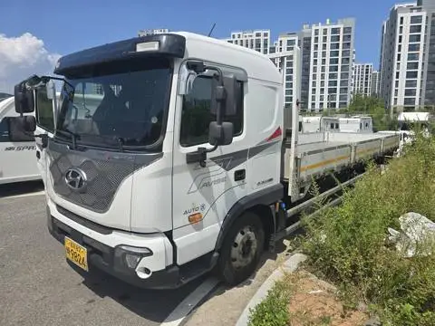 현대 파비스 5.5톤 카고 2024년식 파비스 카고 전측면