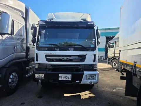 타타대우 노부스 8.5톤 윙바디 2016년식 노부스 정면